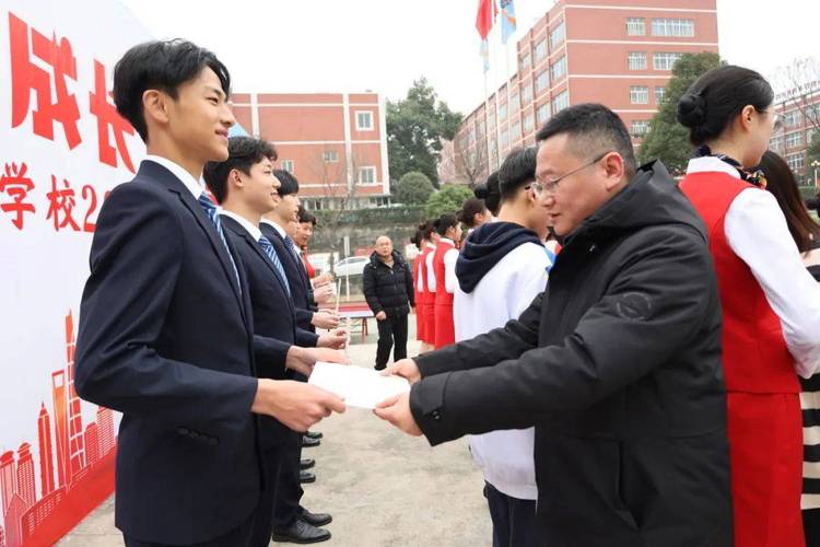 成都市机械高级技工学校学校,成都机械高级技工学校毕业是什么文凭-第5张图片-职教招生网 成都市机械高级技工学校学校,成都机械高级技工学校毕业是什么文凭-第5张图片-职教招生网