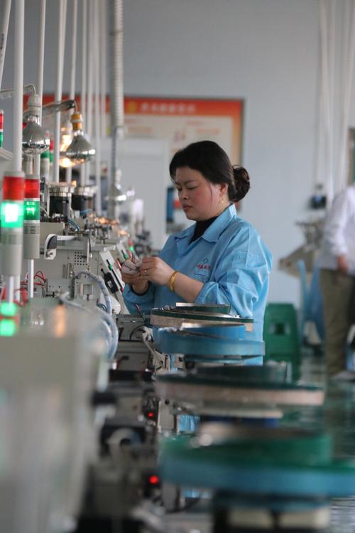 南充电子技术学校成立时间，四川省南充电子技术学校是私立吗？