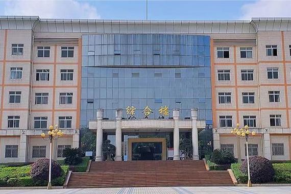 成都中专护士学校，成都护士学校地址