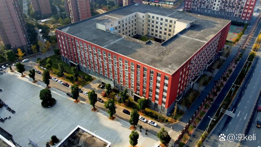 南昌铁路职业运输学校?南昌运输铁路技术学校?-第4张图片-职教招生网 南昌铁路职业运输学校?南昌运输铁路技术学校?-第4张图片-职教招生网