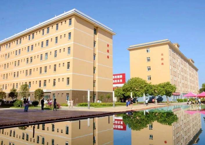 四川电子机械职业技术学校,四川电子机械职业技术学院录取线?-第3张图片-职教招生网 四川电子机械职业技术学校,四川电子机械职业技术学院录取线?-第3张图片-职教招生网