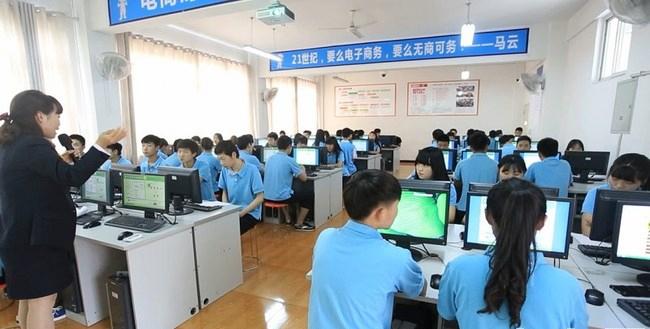 乐山航空职业学校,乐山航空职业学校官方网站-第2张图片-职教招生网 乐山航空职业学校,乐山航空职业学校官方网站-第2张图片-职教招生网