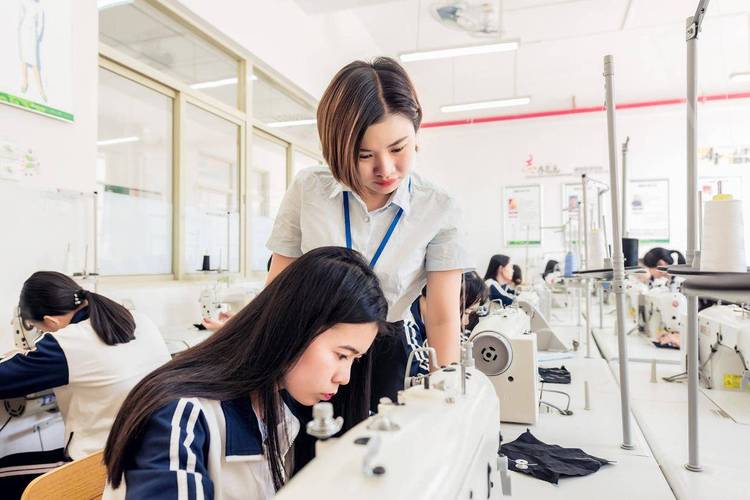技校专业服装设计,技校服装设计怎么考大学-第4张图片-职教招生网 技校专业服装设计,技校服装设计怎么考大学-第4张图片-职教招生网