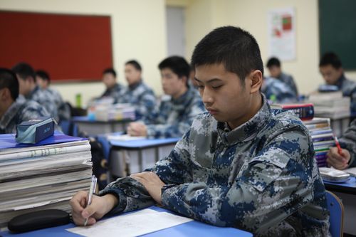 初中学航空专业好,初中毕业生学航空专业?-第7张图片-职教招生网 初中学航空专业好,初中毕业生学航空专业?-第7张图片-职教招生网