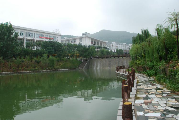 潍坊工程职业学院在山上吗,潍坊工程职业学院占地多少亩-第5张图片-职教招生网 潍坊工程职业学院在山上吗,潍坊工程职业学院占地多少亩-第5张图片-职教招生网