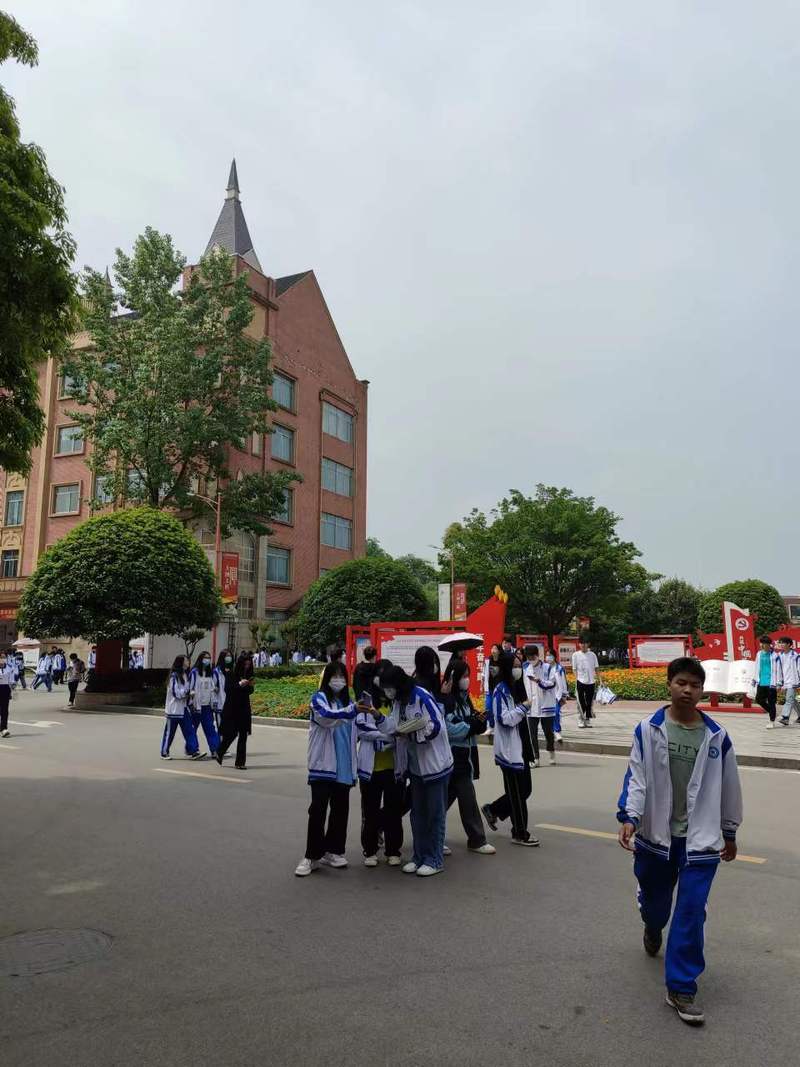 成都成都市郫县希望职业学校，四川省成都市郫都区希望职业学院？-第3张图片-职教招生网