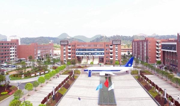 航空服务专业学校中专?航空服务中专毕业找什么工作?-第2张图片-职教招生网 航空服务专业学校中专?航空服务中专毕业找什么工作?-第2张图片-职教招生网