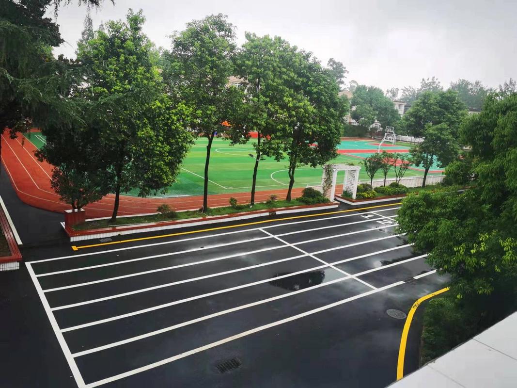 成都亚细亚学校是公办还是民办，成都亚细亚职业学校一学期学费是多少？-第2张图片-职教招生网