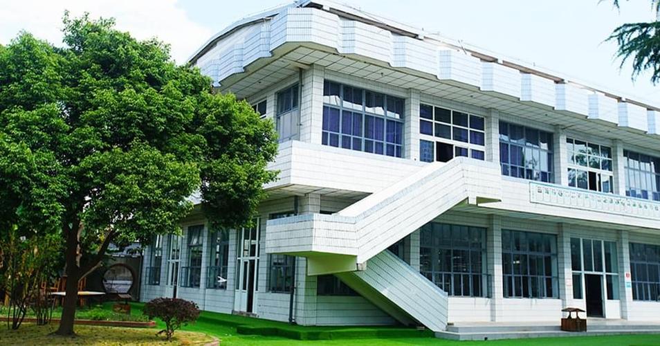 成都亚细亚学校是公办还是民办，成都亚细亚职业学校一学期学费是多少？-第5张图片-职教招生网