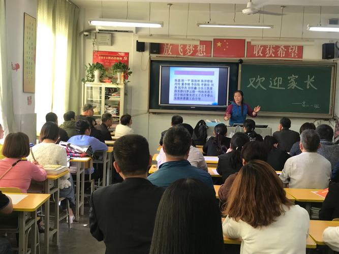 英才职业学校学费，英才职业学校学费一年多少？