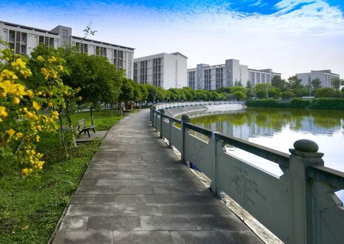 孝泉师范学校是职高吗,孝泉师范学校在哪-第3张图片-职教招生网 孝泉师范学校是职高吗,孝泉师范学校在哪-第3张图片-职教招生网