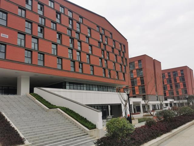 成都高新职业技术学校,成都高新技术产业?-第3张图片-职教招生网 成都高新职业技术学校,成都高新技术产业?-第3张图片-职教招生网